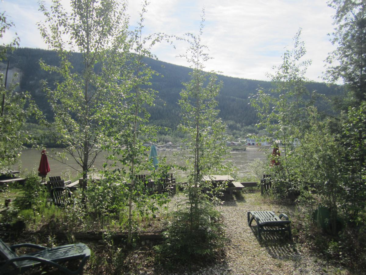 Dawson City River Hostel 외부 사진