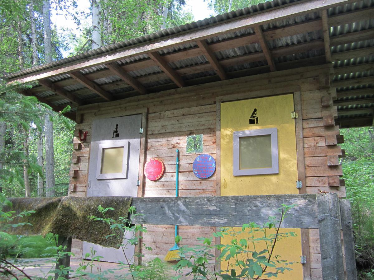 Dawson City River Hostel 외부 사진